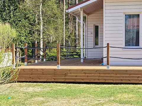 Woman doing push ups